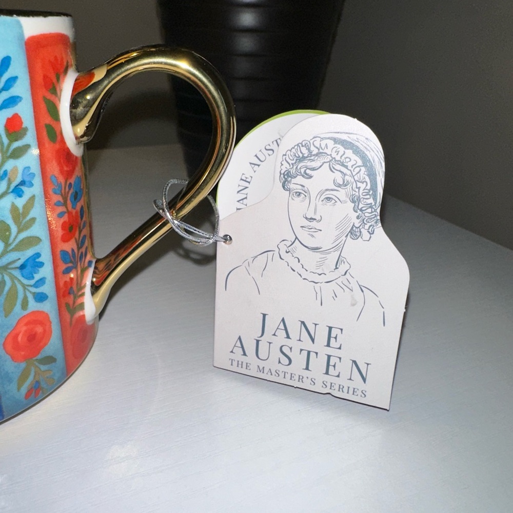 Jane Austen Literary classics Book Design coffee Mug Gold handle & rim NWT - Picture 2 of 5